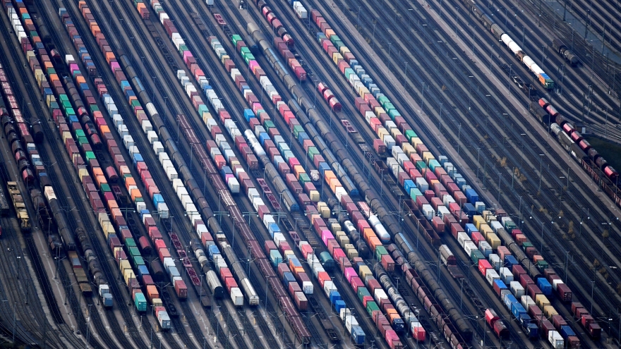 Kịch bản nào cho cuộc chiến thuế quan của ông Trump sau phán quyết của tòa án?