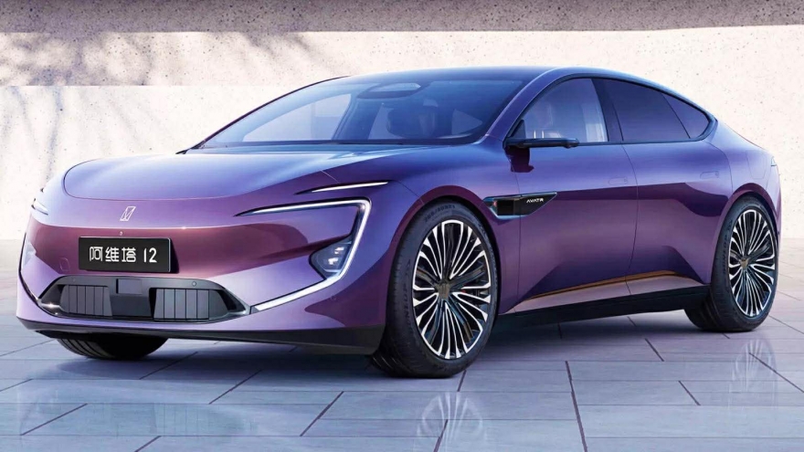 Changan sẽ bắt đầu sử dụng pin thể rắn trên xe điện từ năm 2026