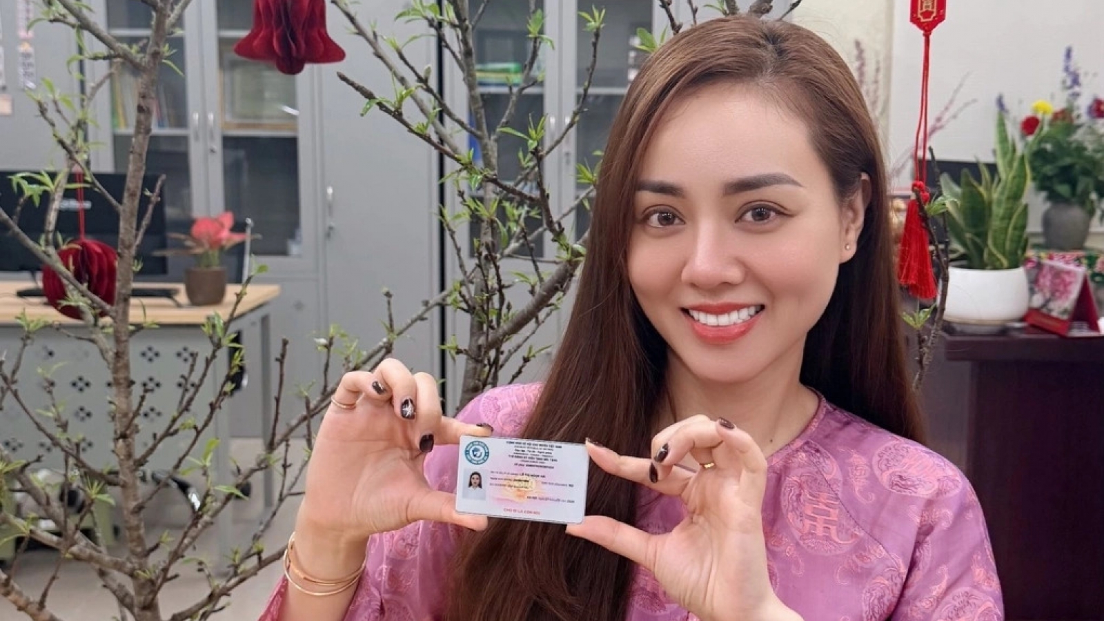 Sao Việt 1/3: Vợ NSND Công Lý đăng ký hiến tạng