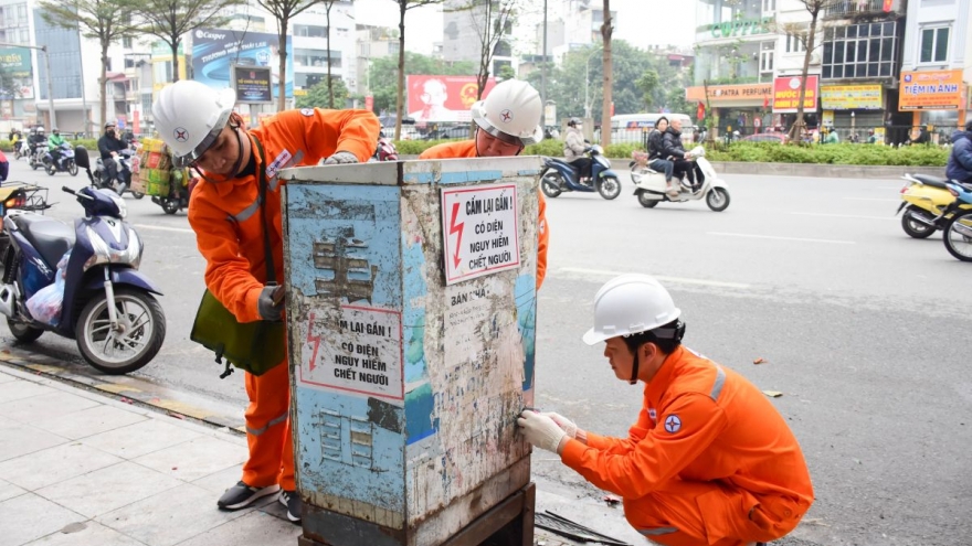 Chỉnh trang lưới điện - EVNHANOI chung tay kiến tạo diện mạo đô thị Thủ đô
