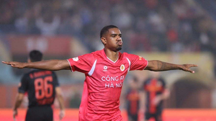 Sau vòng 12 V-League 2025/2026: CAHN soán ngôi đầu của Ninh Bình