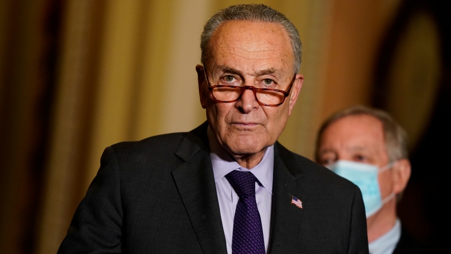 Đảng Dân chủ mở cuộc đối đầu mới với đảng Cộng hòa sau phán quyết về thuế quan