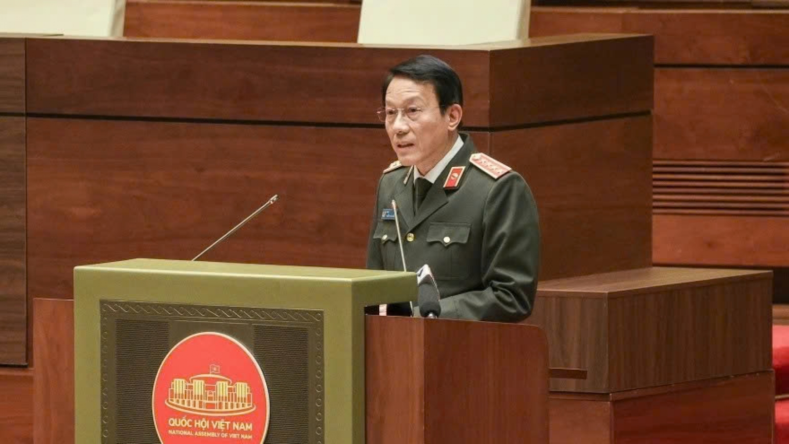 Vietnam adopts comprehensive security approach, linking security with development