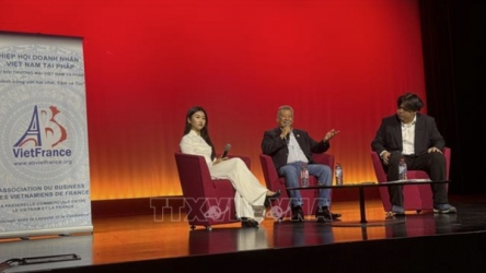 Seminar in France spotlights Vietnam’s economic and trade prospects