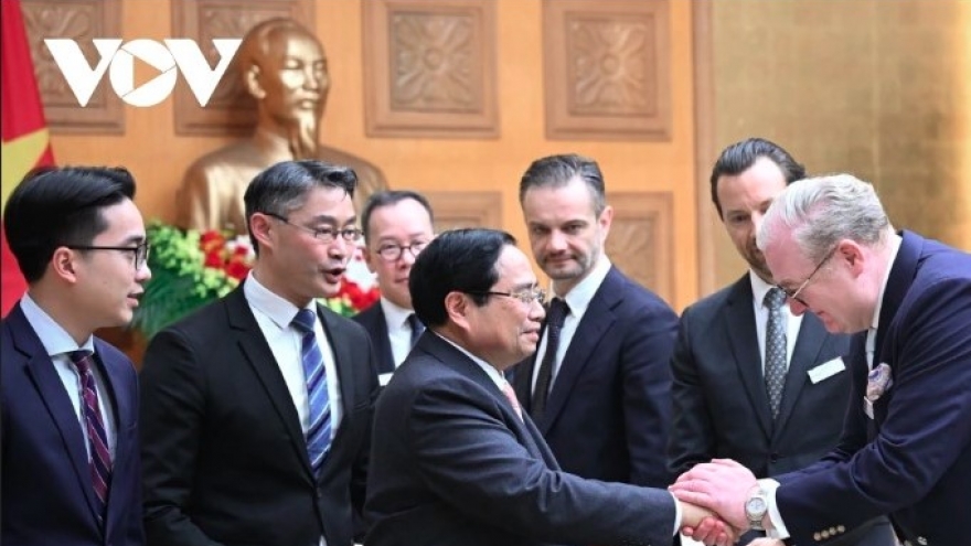 Double-digit growth target discussed with Swiss, European investors