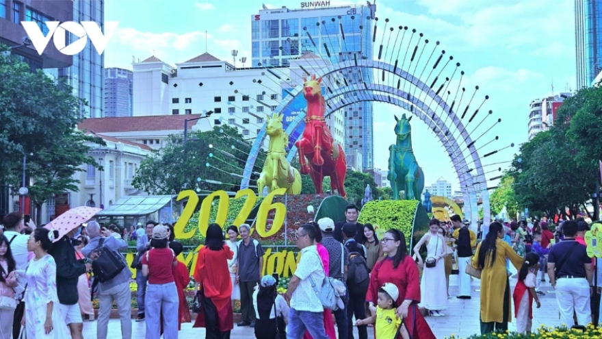 “Làm việc sớm, vào việc ngay” và không du Xuân giờ hành chính