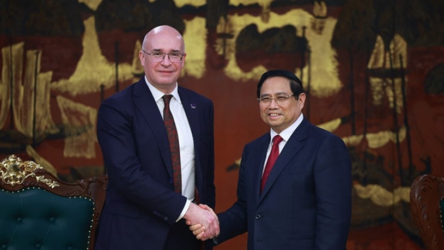 Prime Minister urges closer ties between Vietnamese, Russian news agencies