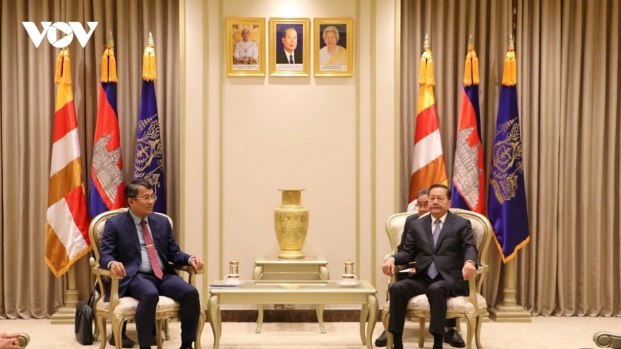 Vietnam and Cambodia step up implementation of high-level agreements