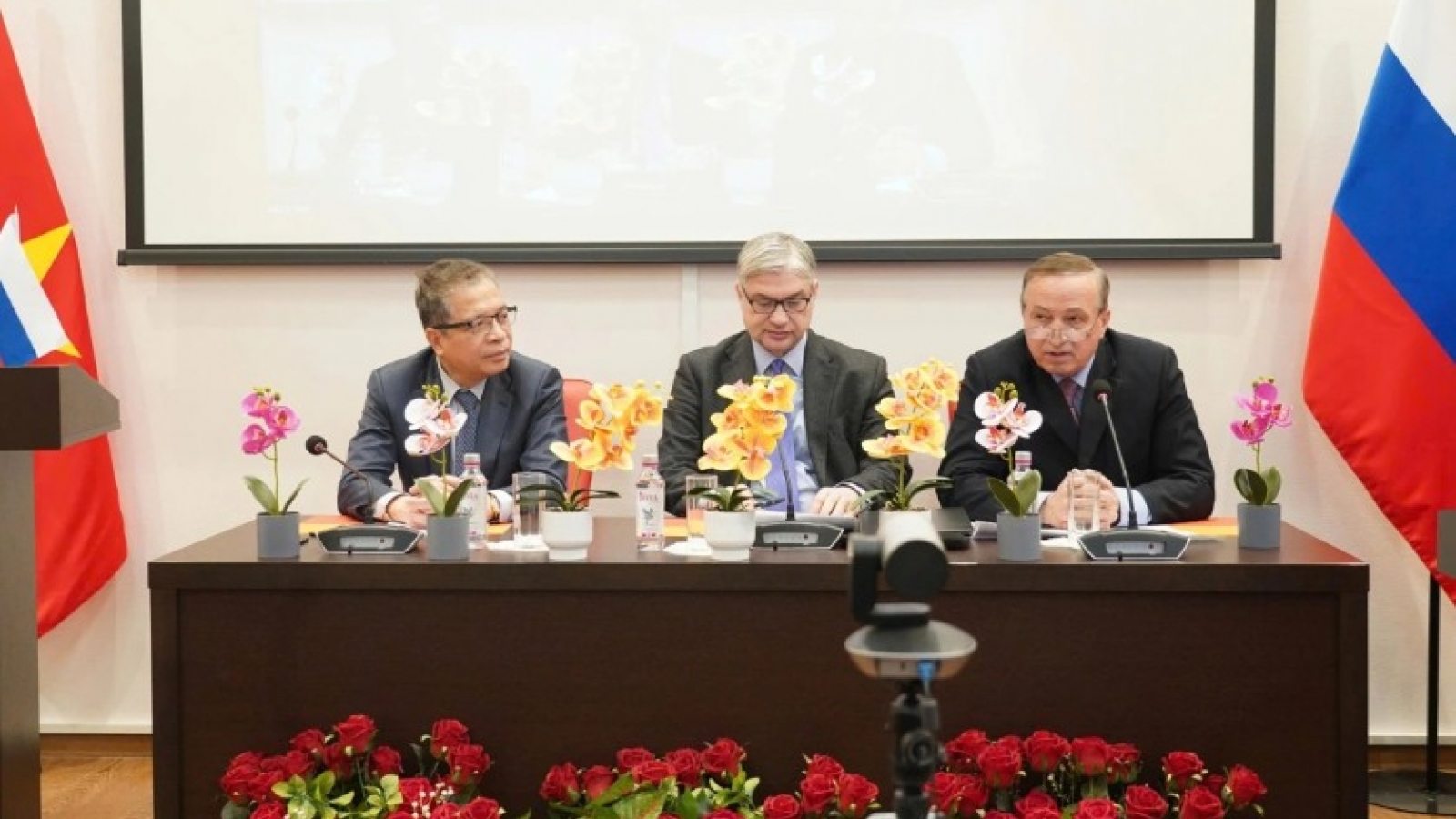 Vietnam-Russia academic dialogue highlights notable milestones in 2026