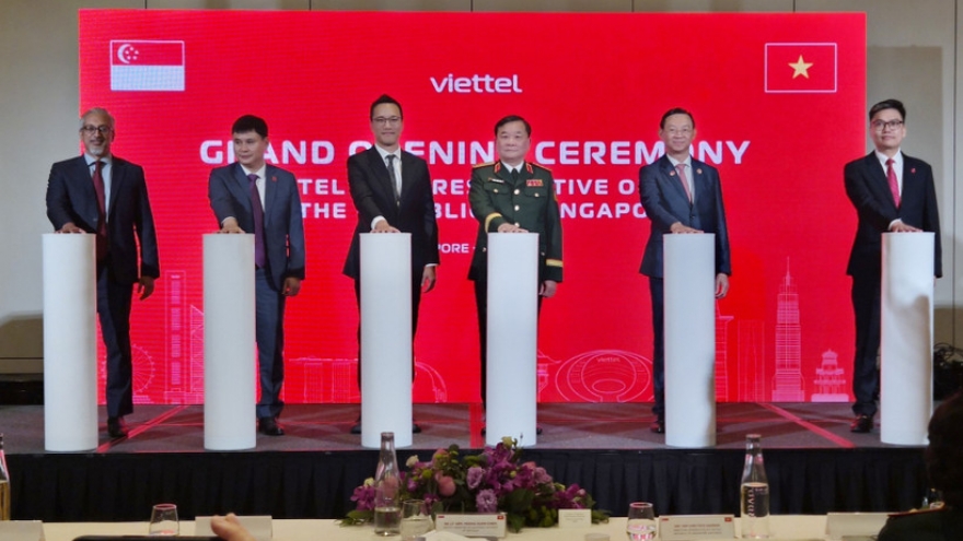 Viettel launches representative office in Singapore