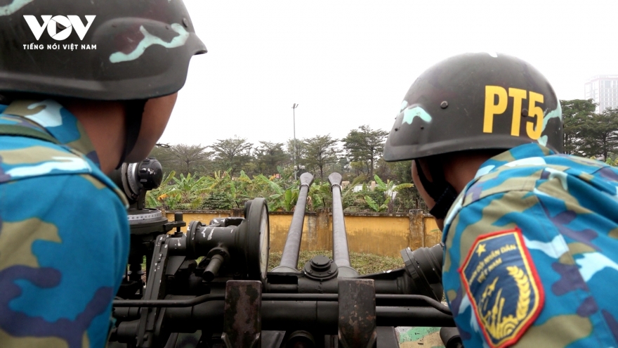 Trận địa pháo phòng không bảo vệ bầu trời đầu năm mới