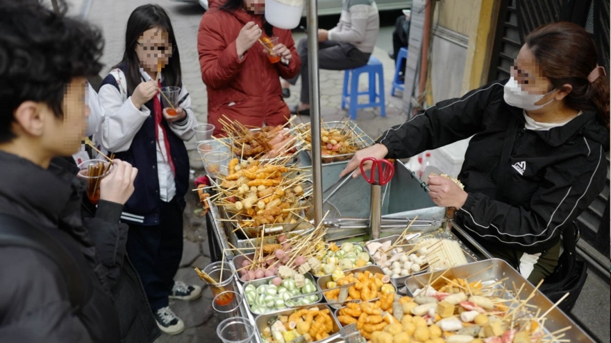 Siết quản lý thức ăn đường phố, vi phạm có thể bị phạt đến 3 triệu đồng