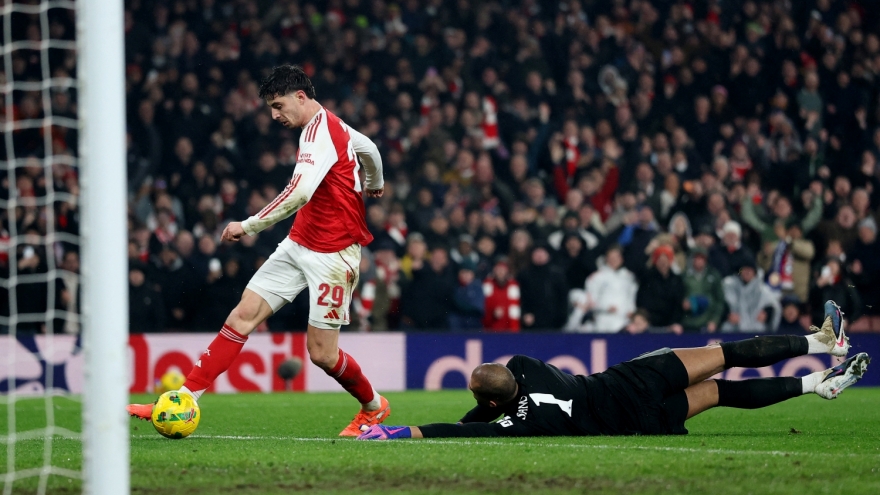 Hạ gục Chelsea, Arsenal vào chung kết League Cup 2025/2026