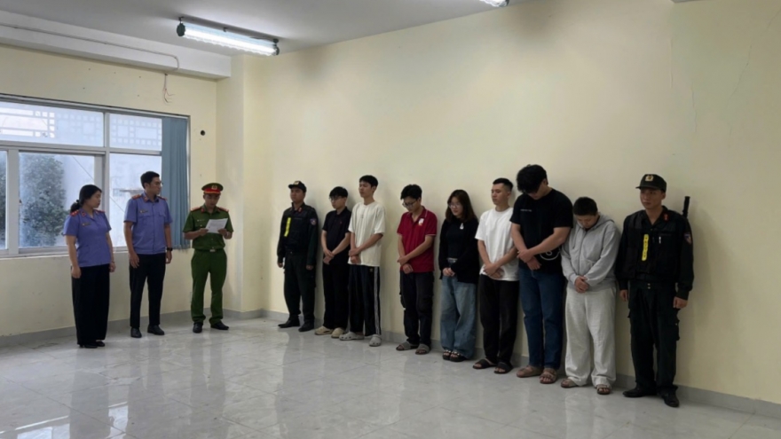 Triệt phá đường dây buôn bán thuốc lá điện tử quy mô lớn, doanh thu hàng tỷ đồng