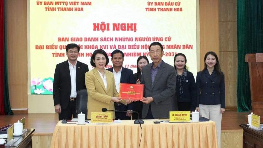 Thanh Hóa bàn giao danh sách ứng cử ĐBQH khóa XVI và HĐND tỉnh nhiệm kỳ mới