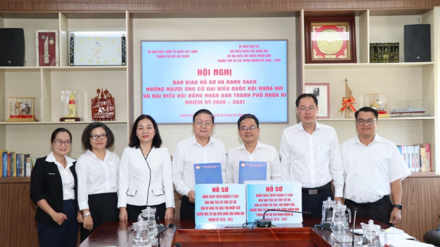 Hoàn thành bàn giao hồ sơ ứng cử, TP.HCM sẵn sàng hiệp thương lần 2