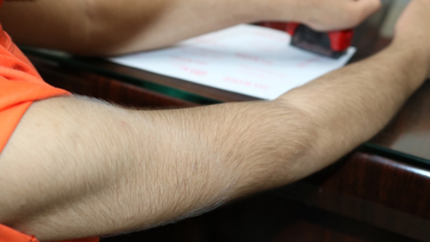 Bé trai 13 tuổi mọc lông tay chân, thay đổi cơ thể: Dậy thì sớm hay bình thường?