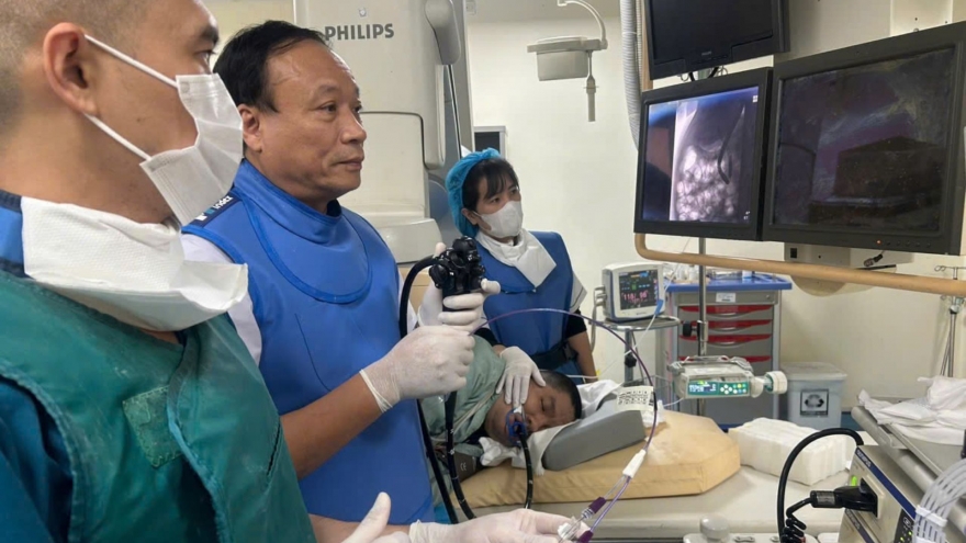 Cơn đau tức vùng thượng vị, vàng da là dấu hiệu nhiều bệnh lý gan mật nguy hiểm