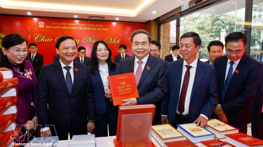 NA Chairman calls for strong reform in communications on legal publications