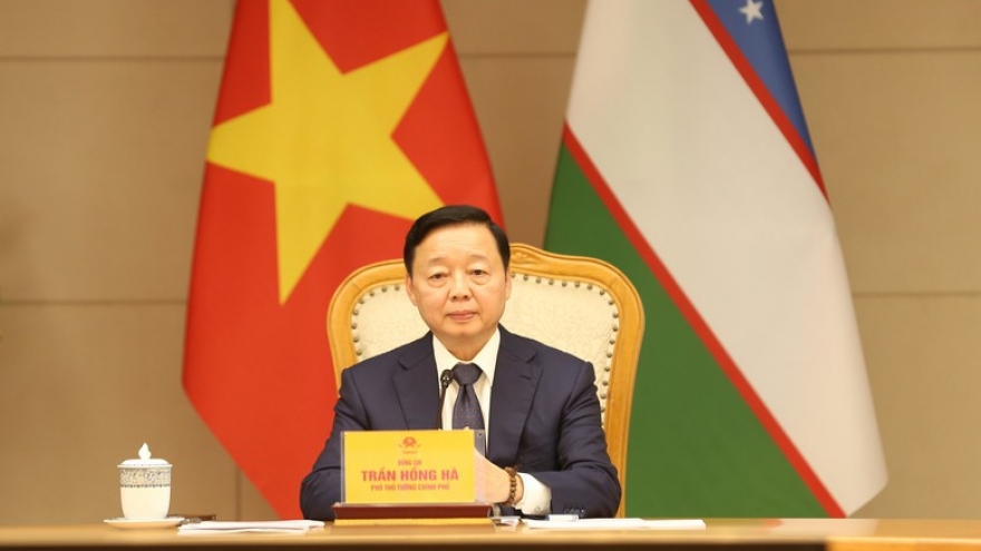 Phó Thủ tướng Trần Hồng Hà họp trực tuyến với Phó Thủ tướng Uzbekistan