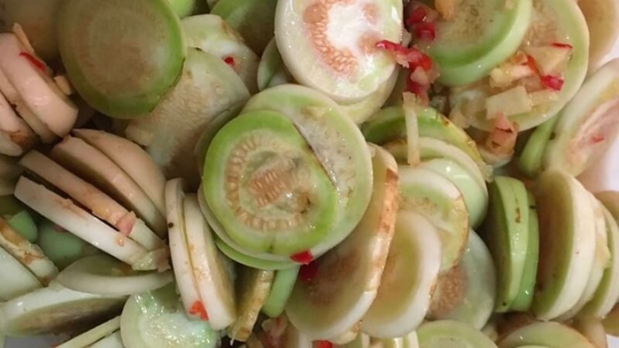 Cà muối xổi: Sự thật phía sau món ăn quen thuộc