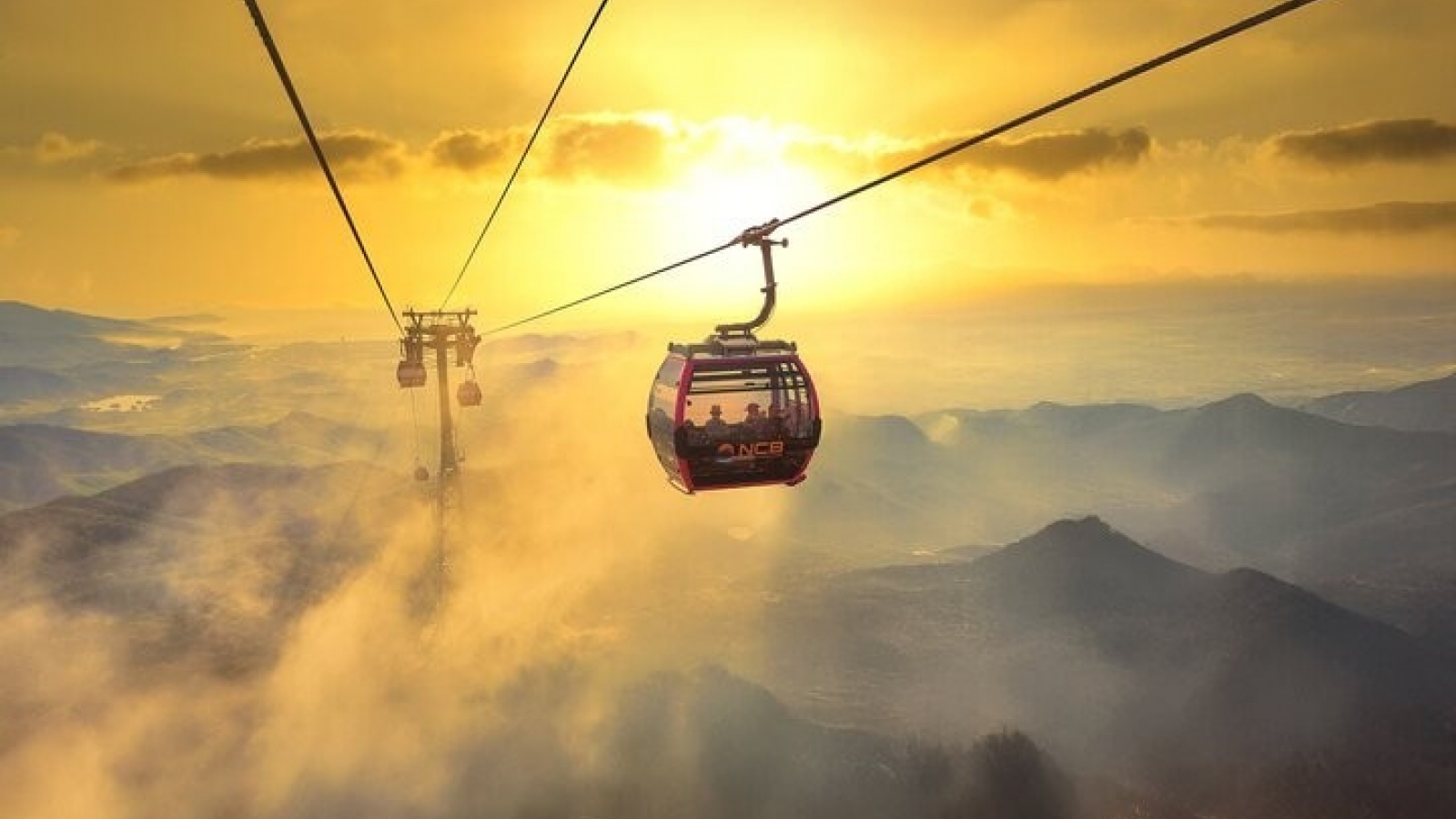 Hon Thom, Ba Na cable cars named among Asia’s most spectacular scenic rides