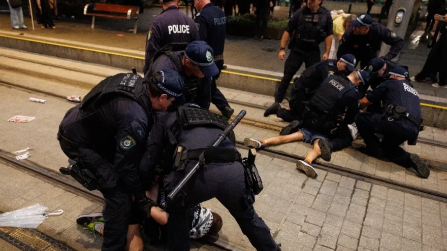 Cảnh sát Australia bắt giữ người biểu tình phản đối Tổng thống Israel