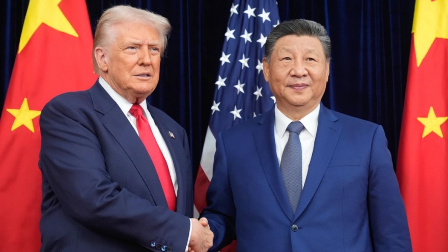 Tòa án “tuýt còi” thuế quan của ông Trump, đối đầu Mỹ-Trung rẽ hướng bất ngờ