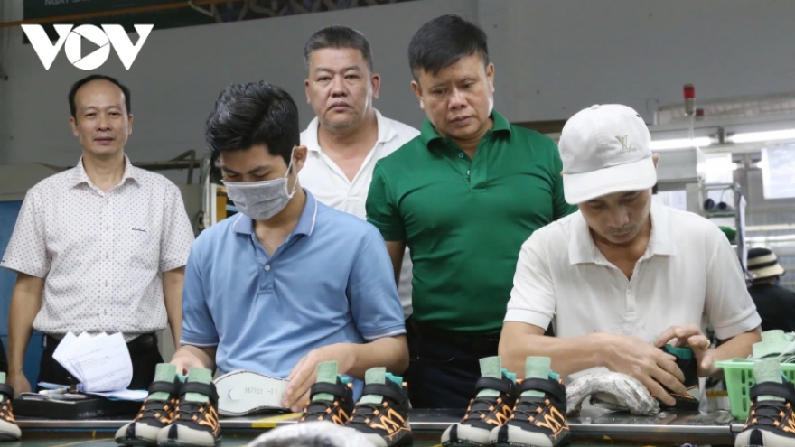 Người lao động làm việc ngày Tết có được nghỉ bù vào ngày khác hay không?