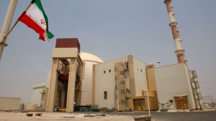 Vừa đối thoại vừa gây sức ép: Chiến lược “ cây gậy và củ cà rốt” của Mỹ với Iran