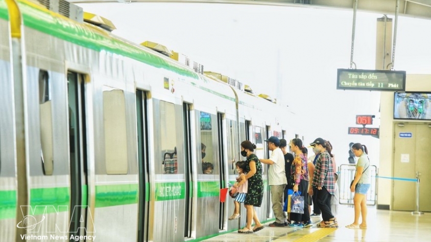 Hanoi Metro adjusts peak hours, train schedules on two urban railway lines