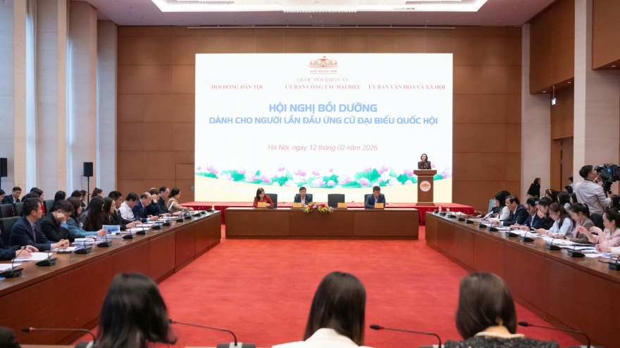 Hội nghị bồi dưỡng dành cho người lần đầu ứng cử đại biểu Quốc hội