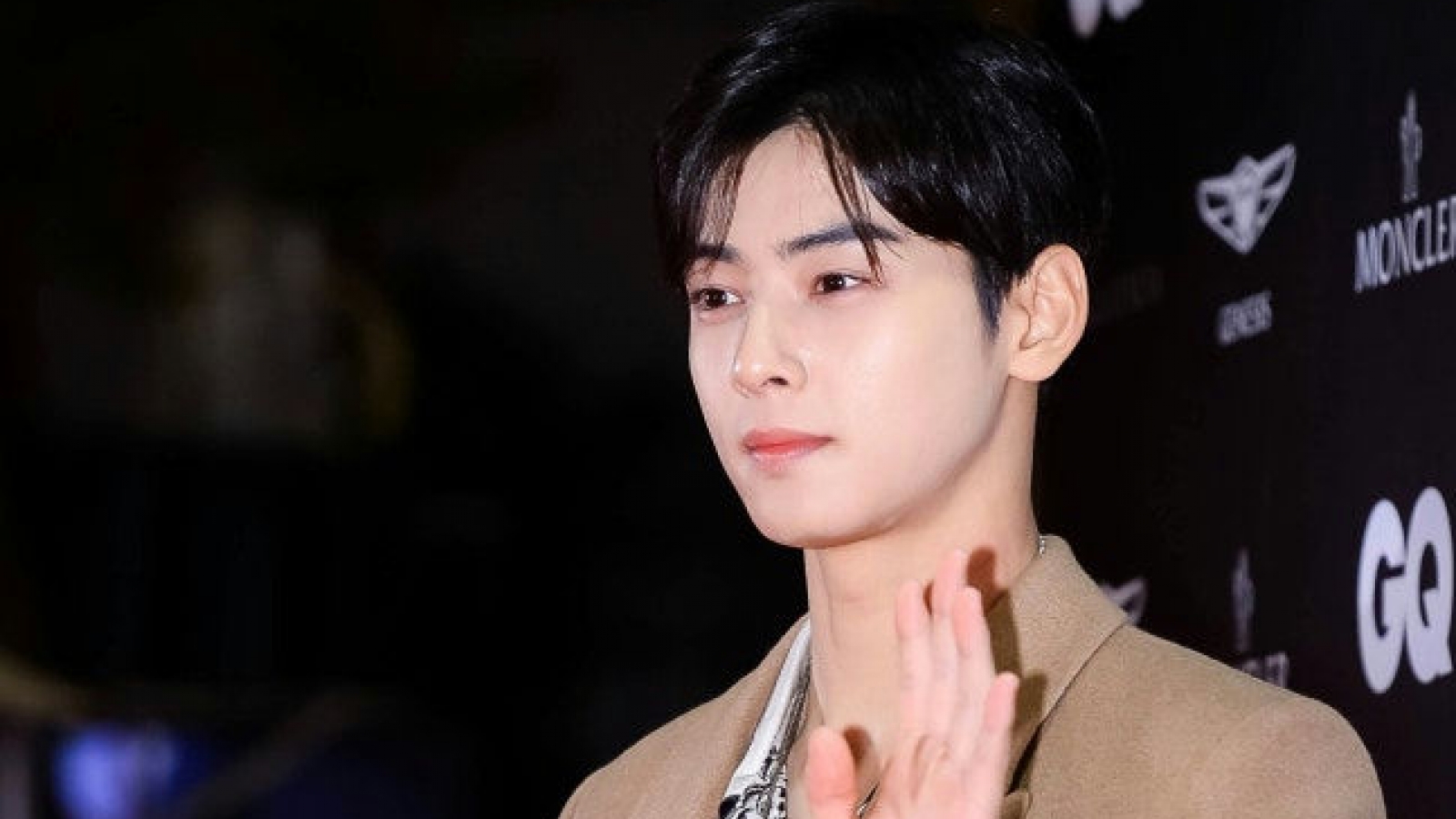 20 tỷ won tiền thuế của Cha Eun Woo hé lộ thu nhập "khủng" của sao Hàn