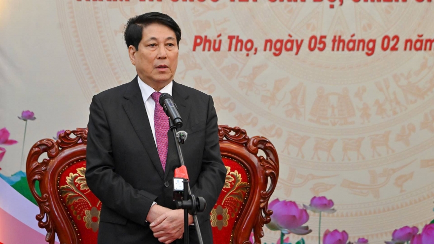 Chủ tịch nước Lương Cường chúc Tết cán bộ, chiến sĩ Quân khu 2 và Sư đoàn 316