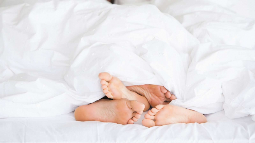 Gia đình có nguy cơ tan vỡ chỉ vì tôi không thể đáp ứng nổi vợ chuyện chăn gối