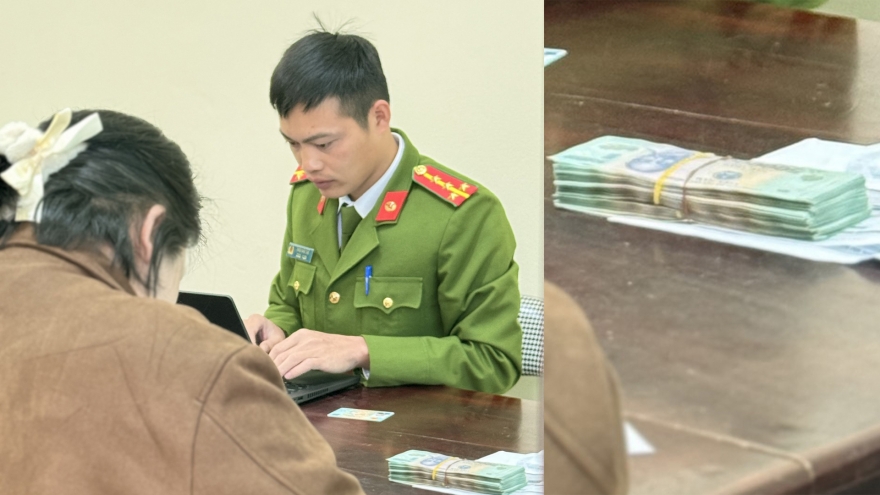 Công an hỗ trợ người dân ở TP.HCM nhận lại gần 95 triệu đồng chuyển nhầm