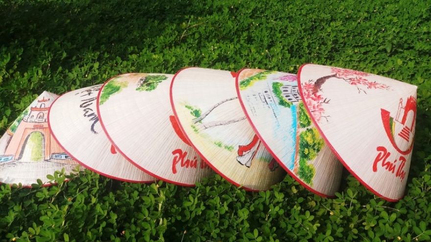 Phu Tho sees Sai Nga conical hat-making craft flourishing