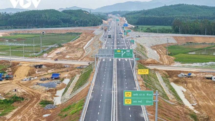 Sớm khai thác cao tốc Quảng Ngãi – Hoài Nhơn phục vụ Tết Nguyên đán