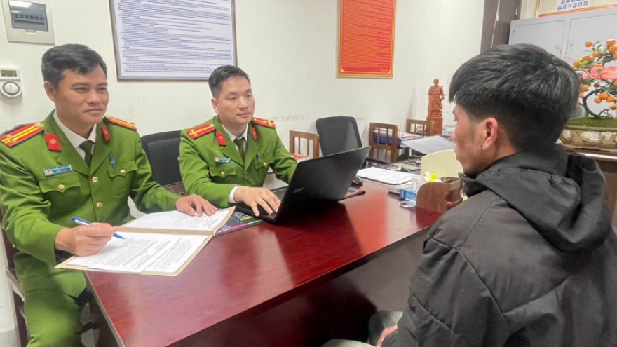 Giả vờ hỏi đường để cướp giật tài sản