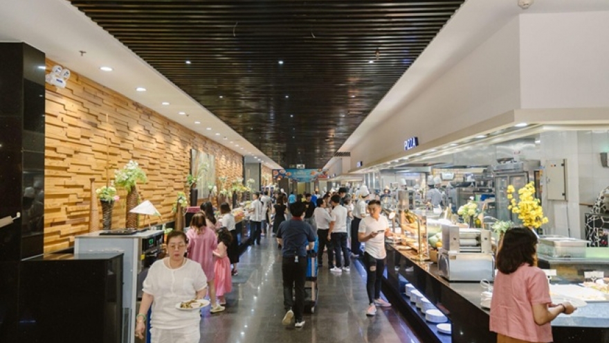 Buffet quốc tế D’Maris tạo điểm nhấn bằng trải nghiệm toàn diện