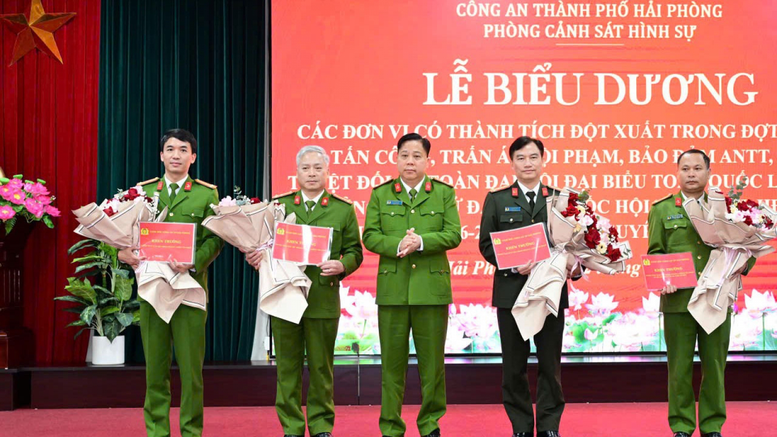 CATP Hải Phòng biểu dương nhiều chiến công trong cao điểm trấn áp tội phạm