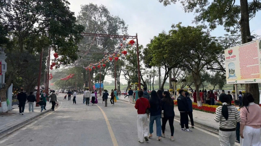 Hưng Yên đón gần 1 triệu lượt khách trong 9 ngày nghỉ Tết