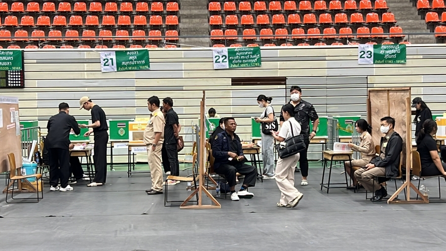 Gần 53 triệu cử tri đi bỏ phiếu cho “tương lai" Thái Lan