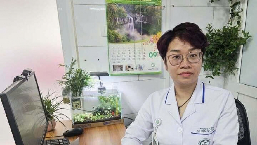 Nữ điều dưỡng Bệnh viện Bạch Mai cứu sống bảo vệ ngừng tim giữa siêu thị Hà Nội