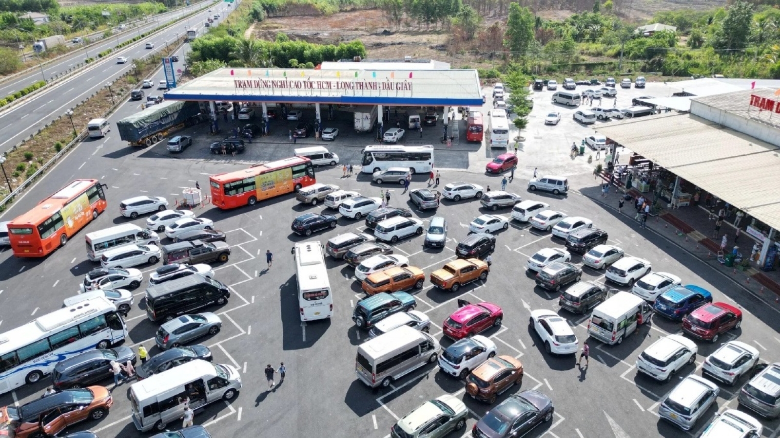 Đồng Nai kiến nghị ngăn gián đoạn cung ứng xăng dầu trên cao tốc TP.HCM - Dầu Giây