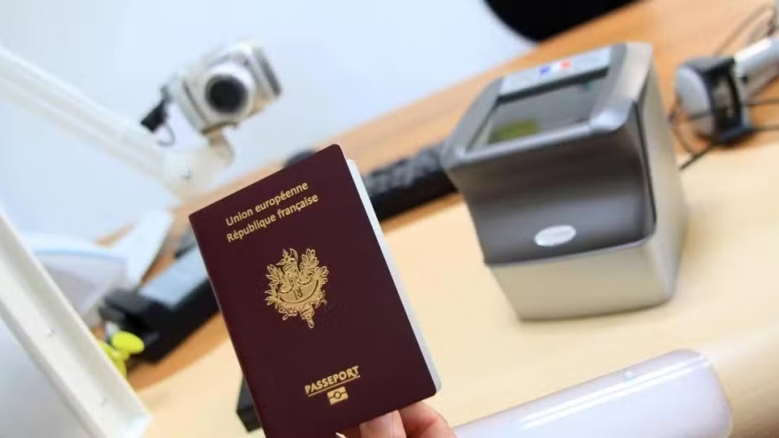 Anh áp dụng giấy phép du lịch điện tử bắt buộc cho du khách từ 85 quốc gia