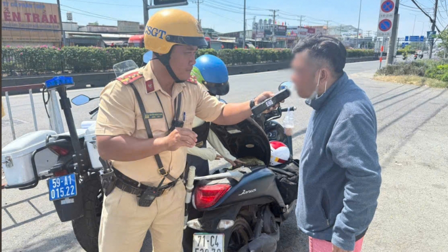 Ngày đầu năm mới, 86 trường hợp vi phạm nồng độ cồn và tốc độ tại TP.HCM