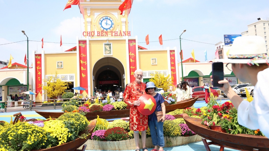 TP.HCM đón hơn 4,3 triệu lượt khách dịp Tết Bính Ngọ 2026