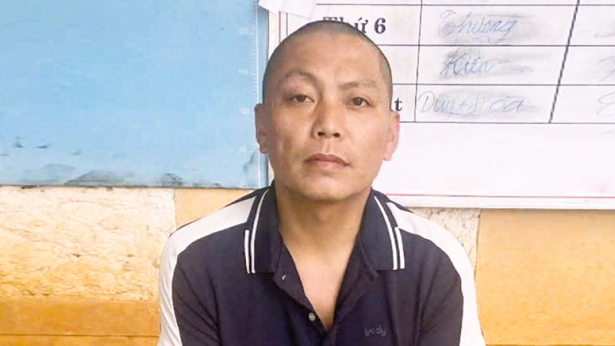 Nóng 24h ngày 26/2: Tạm giữ khẩn cấp kẻ leo lên cabin đánh tài xế ở Sơn La