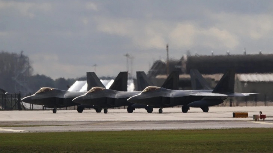 Mỹ điều thêm tiêm kích F-22 đến Trung Đông